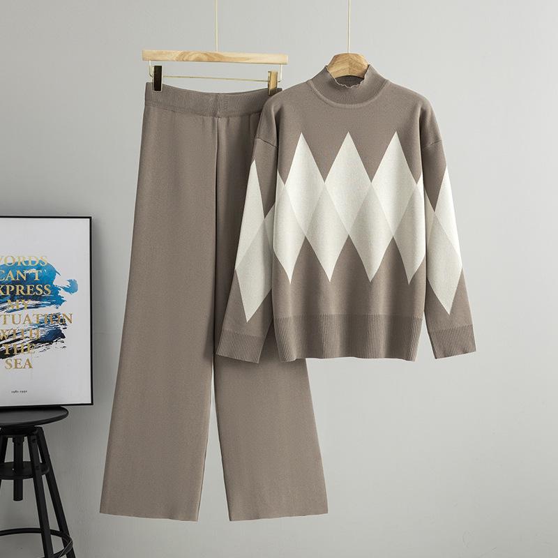Women s Autumn/Winter Knitwear Set: Cross-Rhombus Half-High Collar Sweater with Wide-Leg Pants Fashion Two-Piece. One Size верблюд
Women s Autumn/Winter Knitwear Set: Cross-Rhombus Half-High Collar Sweater with Wide-Leg Pants Fashion Two-Piece. One Size верблюд