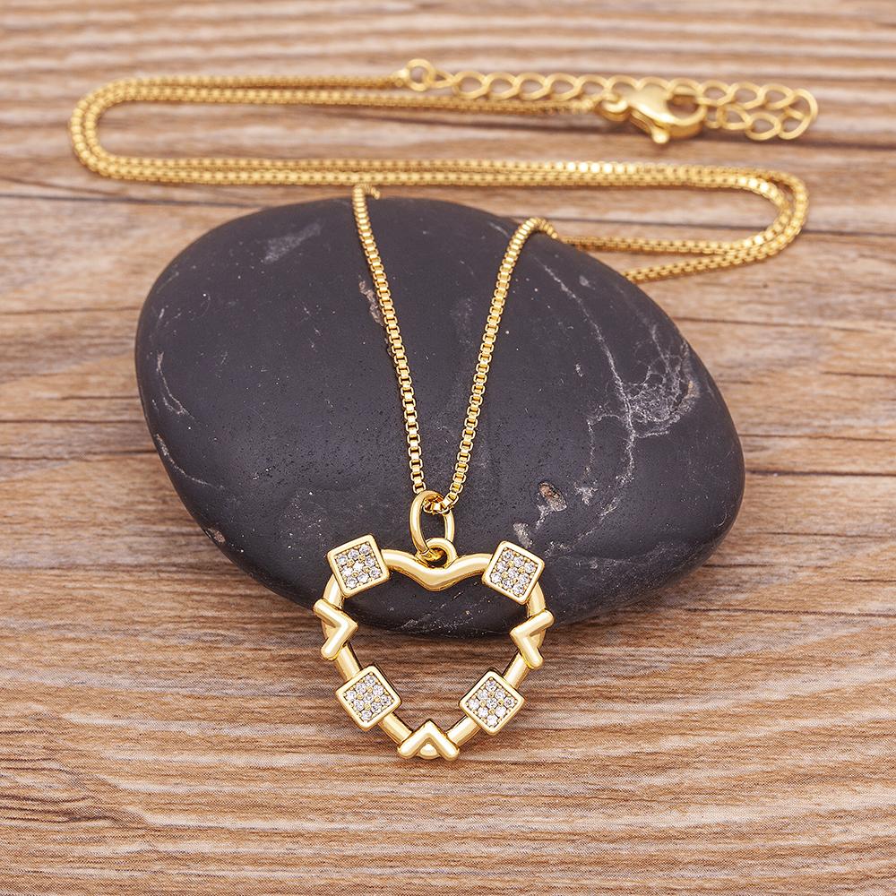 Romantic, simple, heart-shaped necklaces, exquisite crystal zircon pendant, gold-plated clavicle chain, women s wedding jewelry.
Romantic, simple, heart-shaped necklaces, exquisite crystal zircon pendant, gold-plated clavicle chain, women s wedding jewelry.