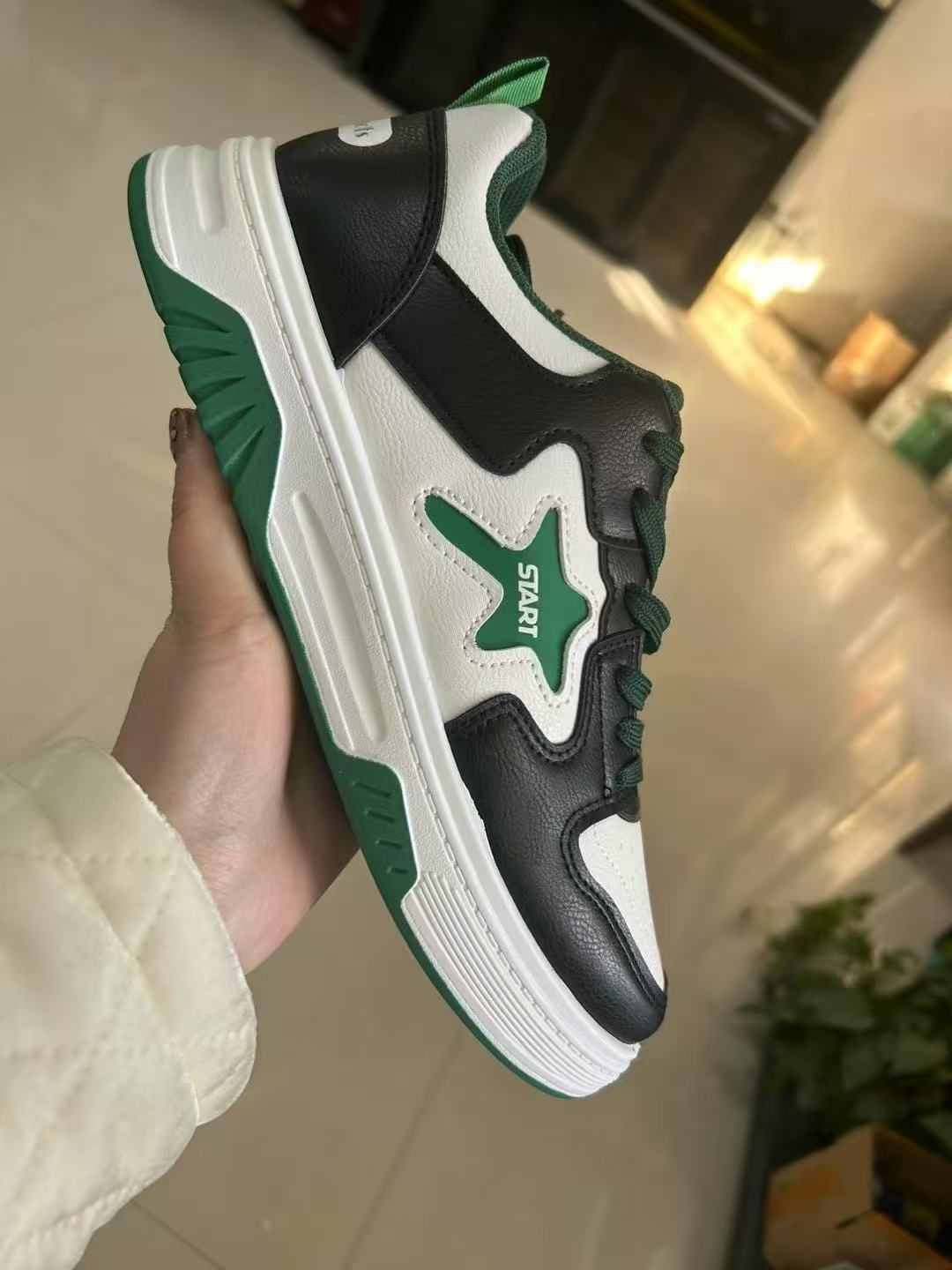 Men s shoes spring 2025 new soft-soled heightening board shoes versatile senior sense youth sports leather surface casual trendy shoes 44
Men s shoes spring 2025 new soft-soled heightening board shoes versatile senior sense youth sports leather surface casual trendy shoes 44