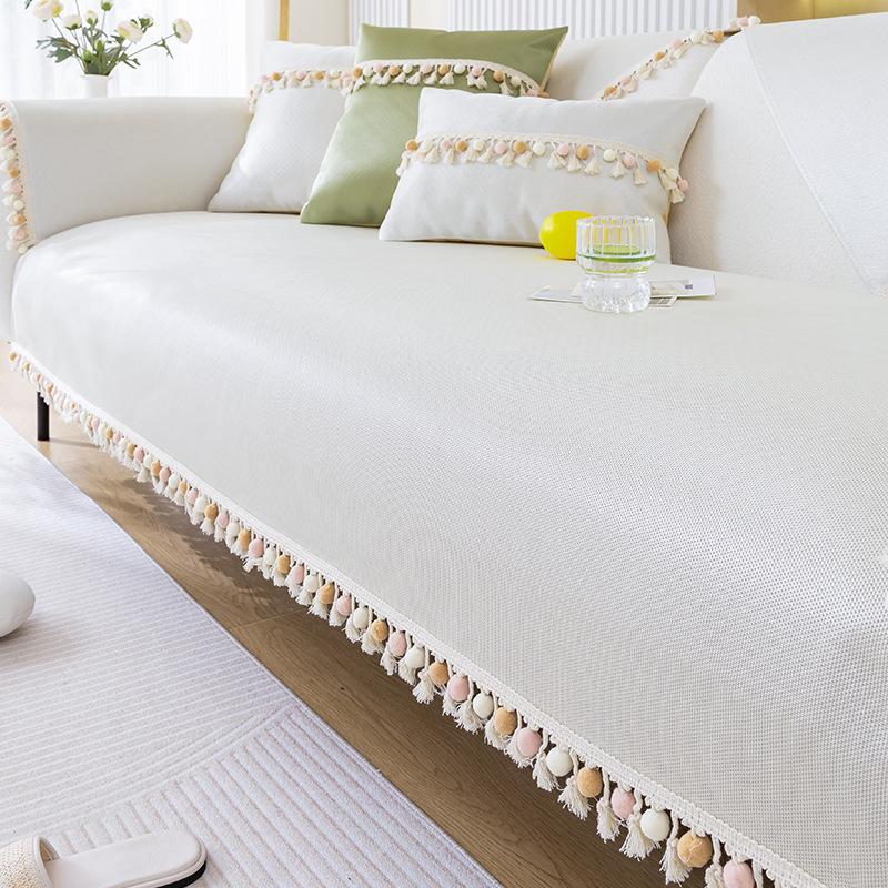 Small Fresh Tassel Ice Silk Sofa Cushion Summer Cool Mat Mat New Living Room Non-Slip Sofa Cover Cloth Towel 70*70cm
Small Fresh Tassel Ice Silk Sofa Cushion Summer Cool Mat Mat New Living Room Non-Slip Sofa Cover Cloth Towel 70*70cm