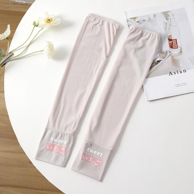 Солнцезащитный ледяной рукав, женский, летний, ветрозащитный с буквенным принтом, студенческий, уличный солнцезащитный протектор для рук, дышащий, устойчивый к УФ-излучению, солнцезащитный рукав-накидка One size светло-серый
Солнцезащитный ледяной рукав, женский, летний, ветрозащитный с буквенным принтом, студенческий, уличный солнцезащитный протектор для рук, дышащий, устойчивый к УФ-излучению, солнцезащитный рукав-накидка One size светло-серый