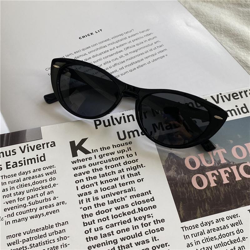Woman Sexy Small Cat Eye Sun Glasses Round Colorful Eyewear Unisex Outdoor Travel Fashion Sun Glasses
Woman Sexy Small Cat Eye Sun Glasses Round Colorful Eyewear Unisex Outdoor Travel Fashion Sun Glasses