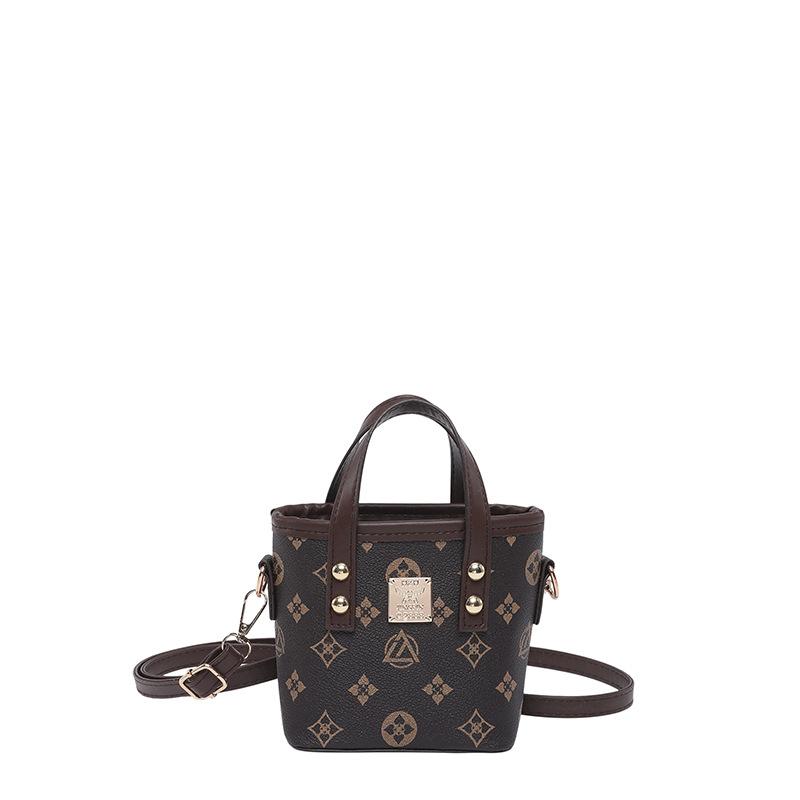 Popular Printed Portable Bucket Bag Women s Fashion Versatile Shoulder Bag Premium Textured Crossbody Bag Women s Trend
Popular Printed Portable Bucket Bag Women s Fashion Versatile Shoulder Bag Premium Textured Crossbody Bag Women s Trend