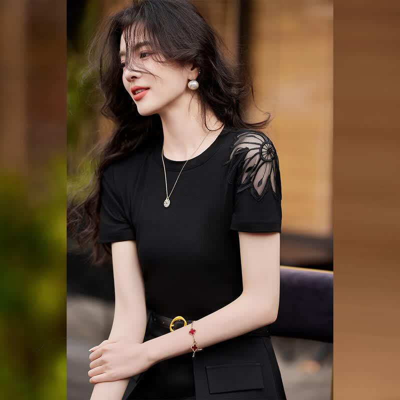 Women s Slim Fit Round Neck Short Sleeve T-Shirt with Mesh & Embroidery M
Women s Slim Fit Round Neck Short Sleeve T-Shirt with Mesh & Embroidery M