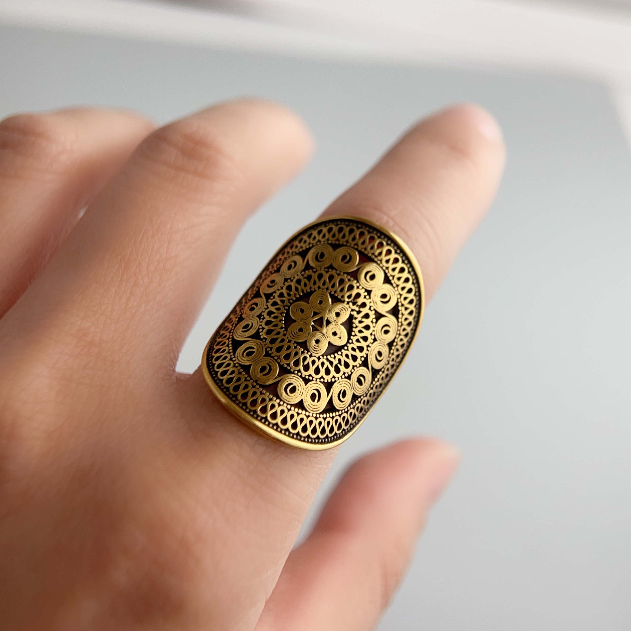 925 Sterling Silver Rings for Women Couple Minimalist Handmade Wide Retro Oval Pattern Ring Fine Jewelry Gift Prevent Allergy resizable
925 Sterling Silver Rings for Women Couple Minimalist Handmade Wide Retro Oval Pattern Ring Fine Jewelry Gift Prevent Allergy resizable