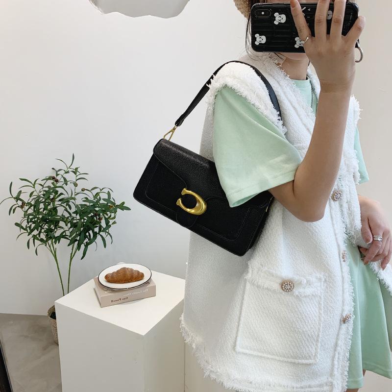 2025Coch Classic Niche Ladies Handbag Fashion Versatile Premium Small Square Women s Bag чорний
2025Coch Classic Niche Ladies Handbag Fashion Versatile Premium Small Square Women s Bag чорний