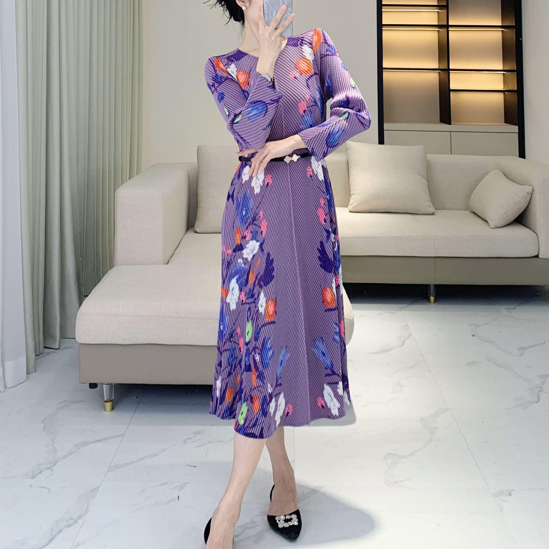 Весна 2025 Легкая роскошь Большой размер Принт Плиссированное Платье Миди One Size (suitable for 90-150 kg) фиолетовый
Весна 2025 Легкая роскошь Большой размер Принт Плиссированное Платье Миди One Size (suitable for 90-150 kg) фиолетовый