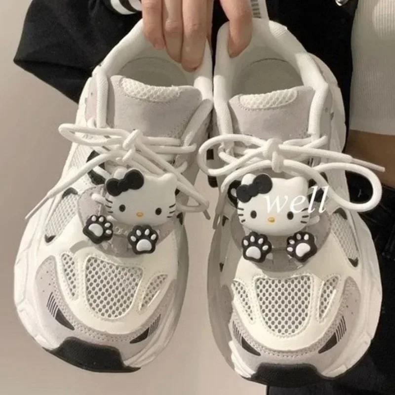 Белая женская обувь, новые массивные кроссовки для женщин, белые вулканизированные туфли на шнуровке, повседневная модная обувь для пап, кроссовки на платформе, корзина 40
Белая женская обувь, новые массивные кроссовки для женщин, белые вулканизированные туфли на шнуровке, повседневная модная обувь для пап, кроссовки на платформе, корзина 40