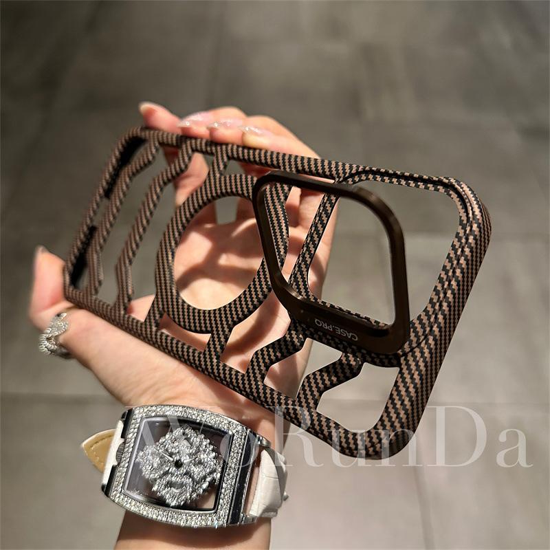 Применимо к iPhone16 Безрамочный полый чехол для телефона из углеродного волокна с магнитной присоской Apple 15 Кронштейн для объектива Защитный чехол из ПК iPhone 12 PROMAX
Применимо к iPhone16 Безрамочный полый чехол для телефона из углеродного волокна с магнитной присоской Apple 15 Кронштейн для объектива Защитный чехол из ПК iPhone 12 PROMAX