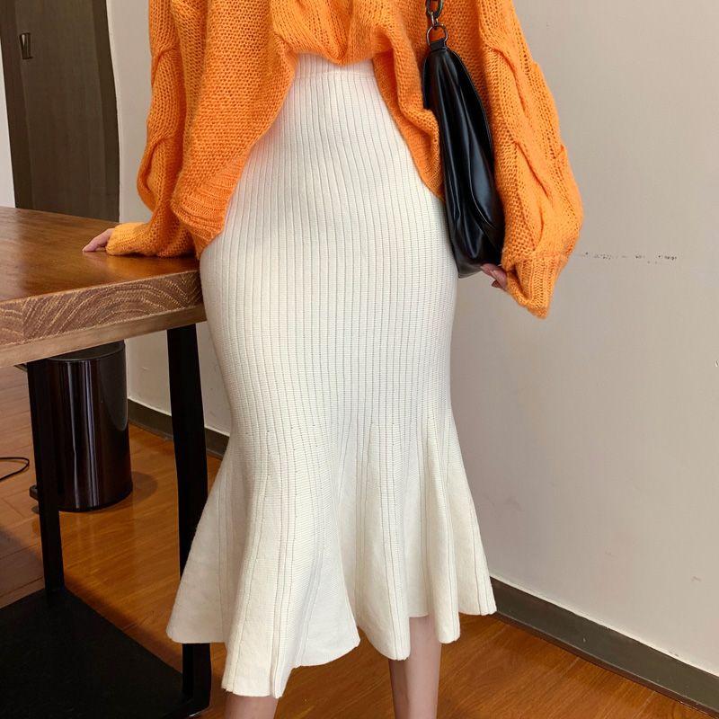 Универсальная юбка-полусолнце с высокой талией и каймой в виде листьев лотоса для женщин, средней и длинной, юбка-рыбий хвост, облегающая бедра S
Универсальная юбка-полусолнце с высокой талией и каймой в виде листьев лотоса для женщин, средней и длинной, юбка-рыбий хвост, облегающая бедра S