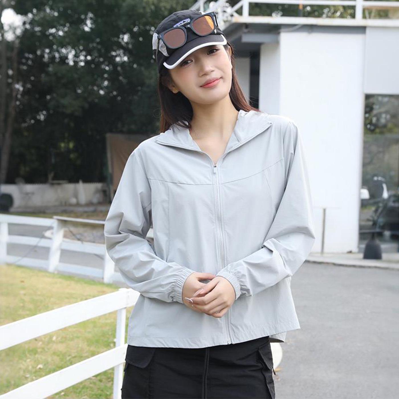 2026 Slimming Hooded Sunsuit: Breathable Ice-Feel UV Protection with Drawstring Waist Medium серый
2026 Slimming Hooded Sunsuit: Breathable Ice-Feel UV Protection with Drawstring Waist Medium серый