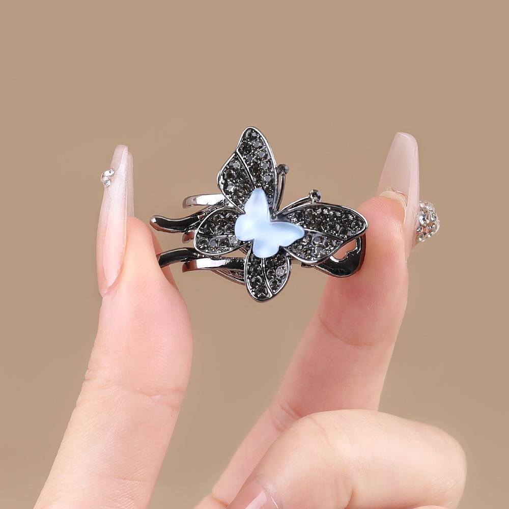Elegant Rhinestone Butterfly Duckbill Hair Clip
Elegant Rhinestone Butterfly Duckbill Hair Clip