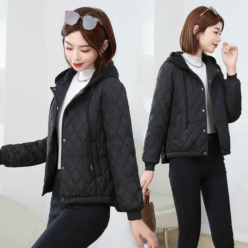 Ромбовидная куртка Модная зимняя одежда Повседневная облегающая короткая теплая куртка с капюшоном L-90-52.5 kg чёрный
Ромбовидная куртка Модная зимняя одежда Повседневная облегающая короткая теплая куртка с капюшоном L-90-52.5 kg чёрный