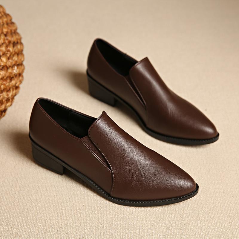 Весенне-осенние туфли-лодочки из мягкой кожи с глубоким вырезом, на мягкой подошве, удобные женские туфли на толстом каблуке, профессиональная рабочая обувь, черные, для женщин среднего возраста 41 коричневый
Весенне-осенние туфли-лодочки из мягкой кожи с глубоким вырезом, на мягкой подошве, удобные женские туфли на толстом каблуке, профессиональная рабочая обувь, черные, для женщин среднего возраста 41 коричневый