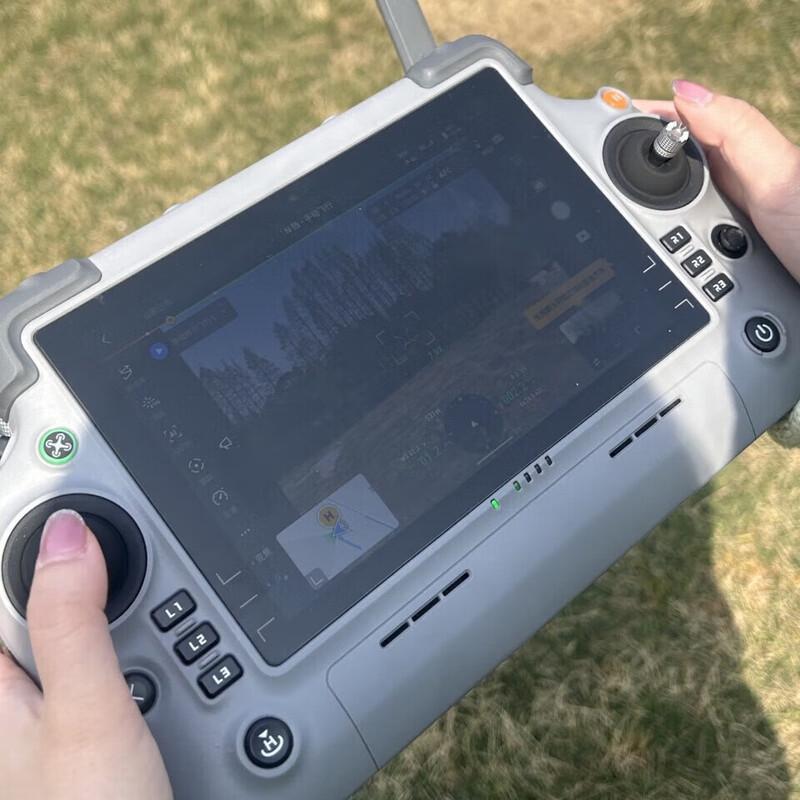 Багатофункціональна базова станція Shou Si Fang D-RTK 3 DF01
Багатофункціональна базова станція Shou Si Fang D-RTK 3 DF01