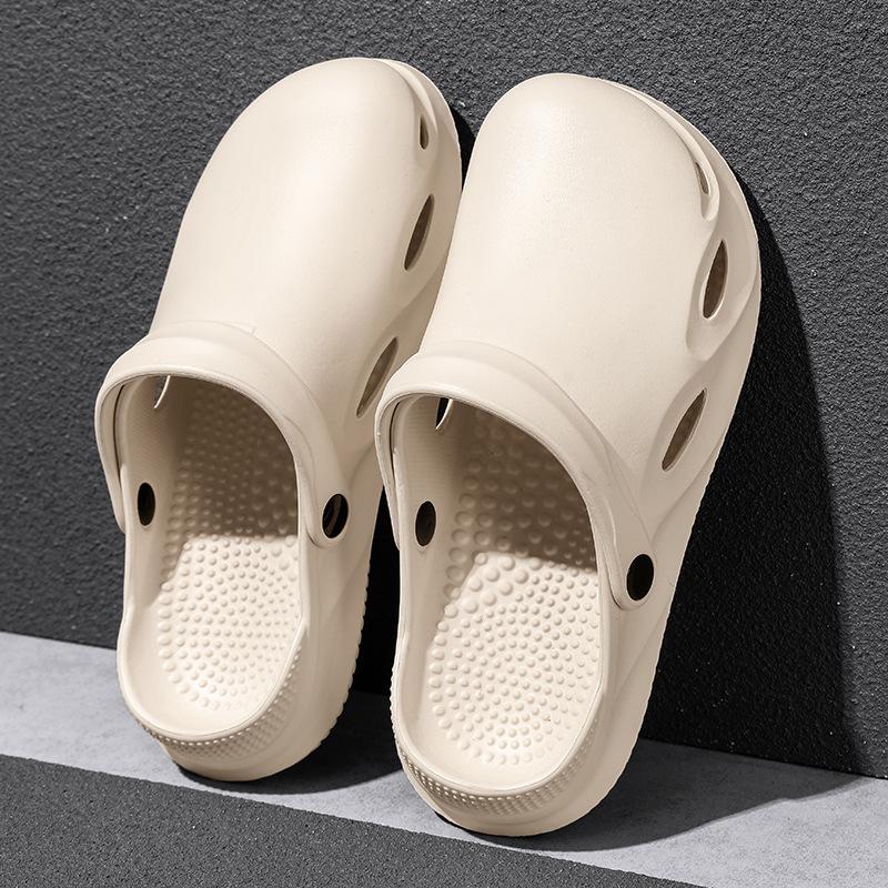 Surgical shoes operating room slippers male and female doctors non-slip baotou doctor nurse intensive care unit work experimental hole shoes 40-41
Surgical shoes operating room slippers male and female doctors non-slip baotou doctor nurse intensive care unit work experimental hole shoes 40-41