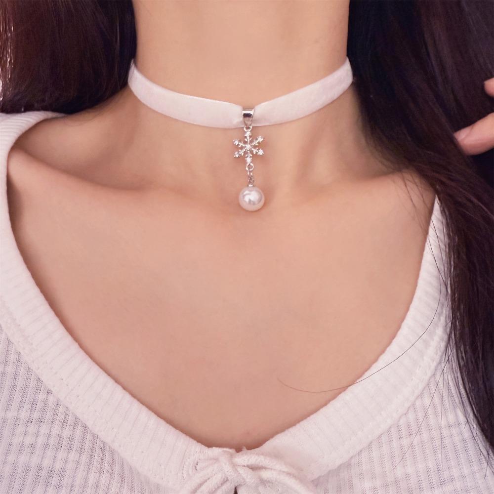 Imitation Pearl Choker Necklace with Snowflake Pendant Versatile Fashion Neck Accessories for Women Banquet Daily Gift білий
Imitation Pearl Choker Necklace with Snowflake Pendant Versatile Fashion Neck Accessories for Women Banquet Daily Gift білий