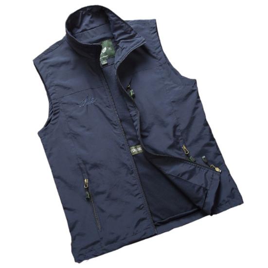 Мужской жилет, однотонный тонкий супер дышащий жилет без рукавов с отложным воротником, уличная одежда для рыбалки 4XL темно-синий
Мужской жилет, однотонный тонкий супер дышащий жилет без рукавов с отложным воротником, уличная одежда для рыбалки 4XL темно-синий