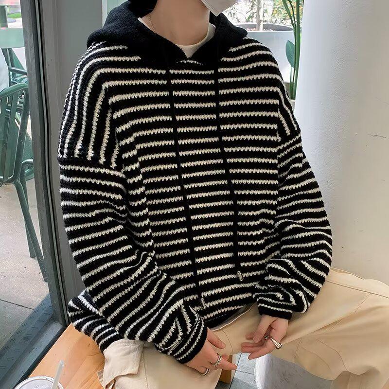 Унисекс кардиган с капюшоном в полоску: Ретро уличная одежда, осенне-зимний уютный повседневный трикотаж свободного кроя для подростков Medium чёрный
Унисекс кардиган с капюшоном в полоску: Ретро уличная одежда, осенне-зимний уютный повседневный трикотаж свободного кроя для подростков Medium чёрный