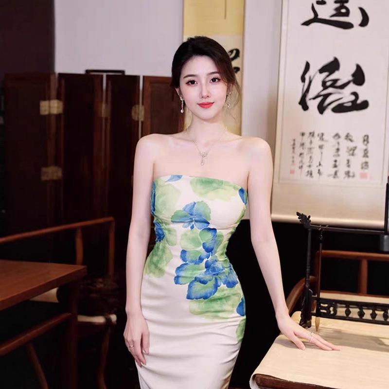TZ7124 Pure Desire Floral One-Shoulder Bodycon Slit Dress - Elegant Women s Hip-Hugging Design Medium
TZ7124 Pure Desire Floral One-Shoulder Bodycon Slit Dress - Elegant Women s Hip-Hugging Design Medium
