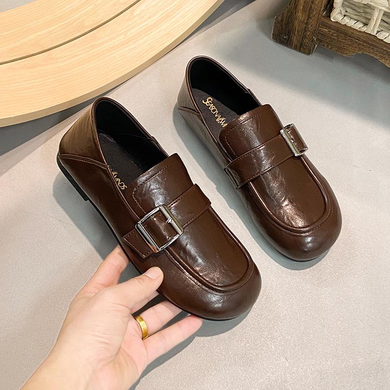 Spring soft-soled versatile women s one-pedal single shoes single shoes shallow mouth new comfortable shoes 40 коричневий
Spring soft-soled versatile women s one-pedal single shoes single shoes shallow mouth new comfortable shoes 40 коричневий