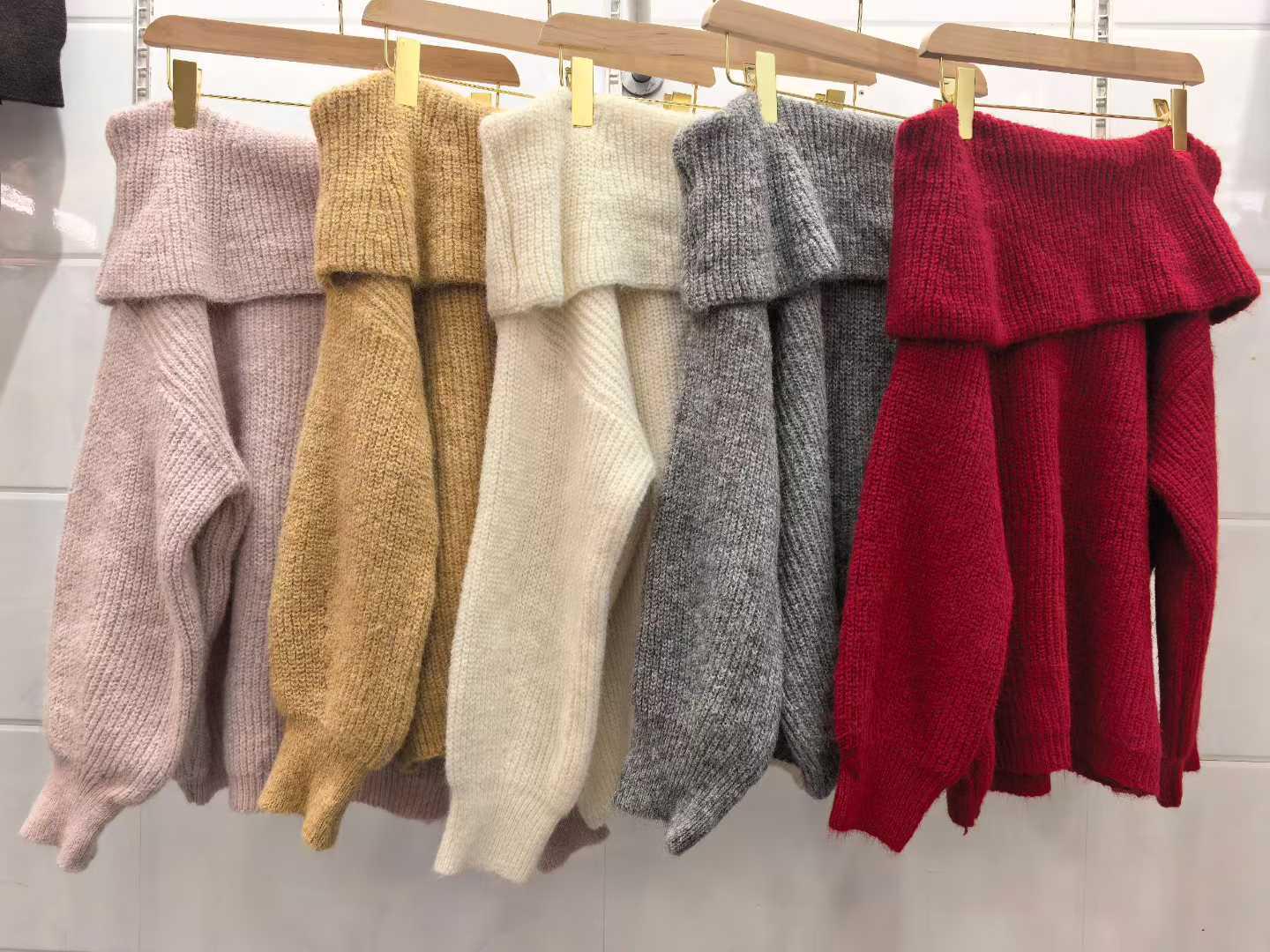 Korean Spicy Girl One-Shoulder Knit Top - Autumn/Winter Loose Off-the-Shoulder Mid-Length Women s Sweater One Size (80-130 jin) вина червоного кольору
Korean Spicy Girl One-Shoulder Knit Top - Autumn/Winter Loose Off-the-Shoulder Mid-Length Women s Sweater One Size (80-130 jin) вина червоного кольору