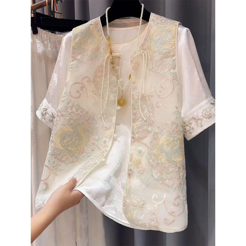 Outfit, a Complete Set with a High-End Feel, New Chinese-Style National Fashion Women s Clothing, 2026 New Model, Vest and Short-Sleeve Two-Piece Set Off-White Top M
Outfit, a Complete Set with a High-End Feel, New Chinese-Style National Fashion Women s Clothing, 2026 New Model, Vest and Short-Sleeve Two-Piece Set Off-White Top M