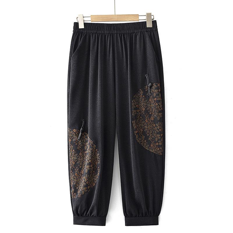 Mom s Stylish Embroidered Straight-Leg Pants for Spring/Summer - Perfect for Middle-aged & Elderly Women 4XL (125-140 lbs recommended)
Mom s Stylish Embroidered Straight-Leg Pants for Spring/Summer - Perfect for Middle-aged & Elderly Women 4XL (125-140 lbs recommended)
