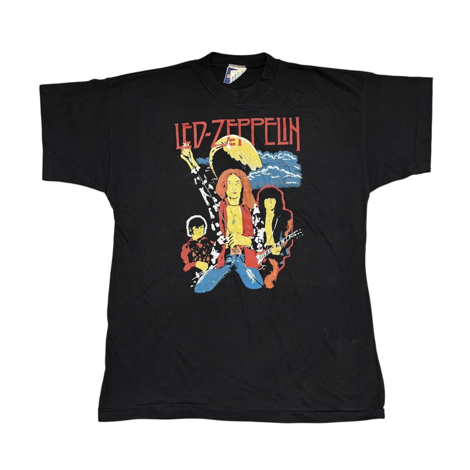 Vintage Led Zeppelin Shirt 70s Tour Concert Single Stitch Band Tee Jimmy Page L
Vintage Led Zeppelin Shirt 70s Tour Concert Single Stitch Band Tee Jimmy Page L