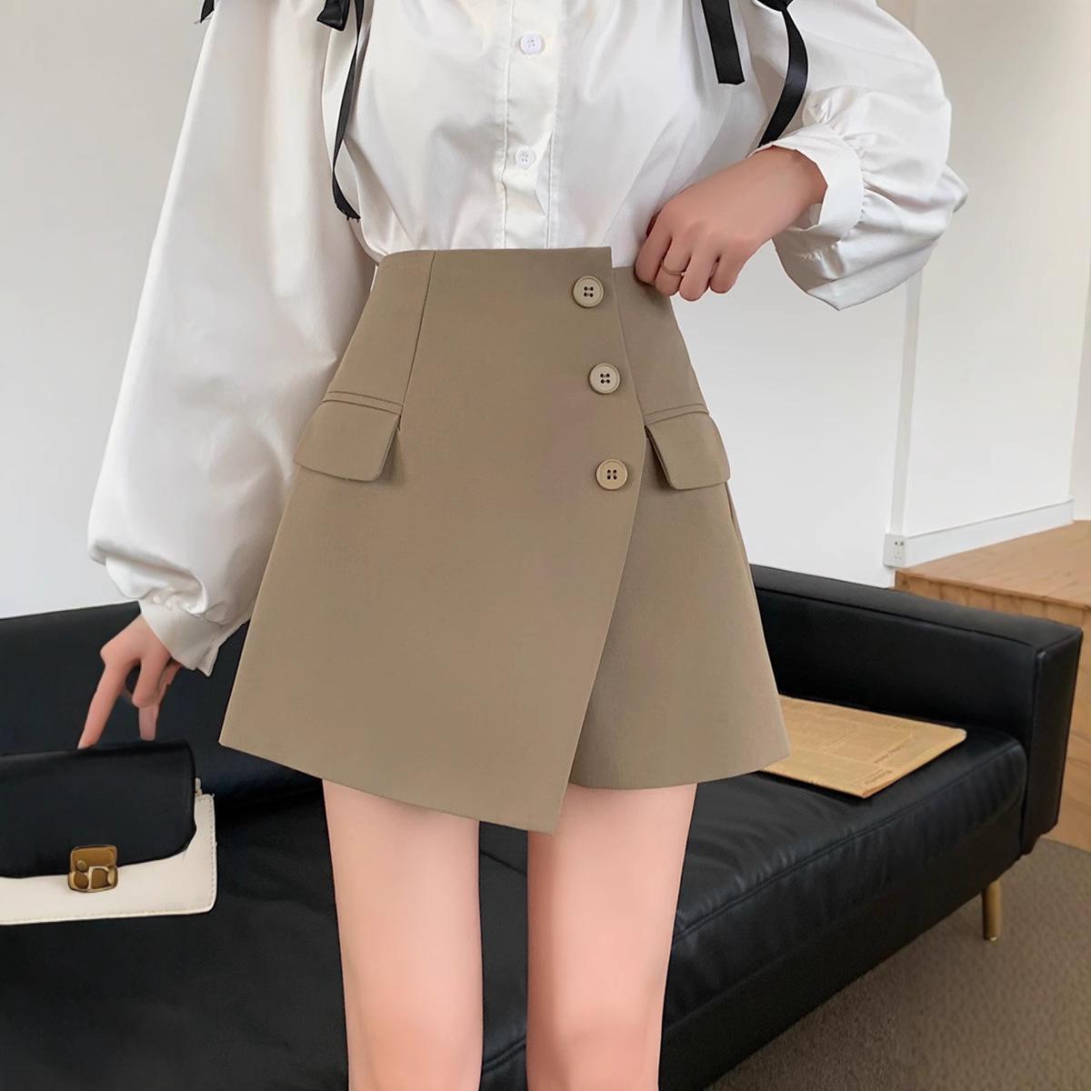 2025 Spring Women s Khaki High Waist Culottes - Irregular A-line Buttoned Loose Wide Leg Skirt L
2025 Spring Women s Khaki High Waist Culottes - Irregular A-line Buttoned Loose Wide Leg Skirt L