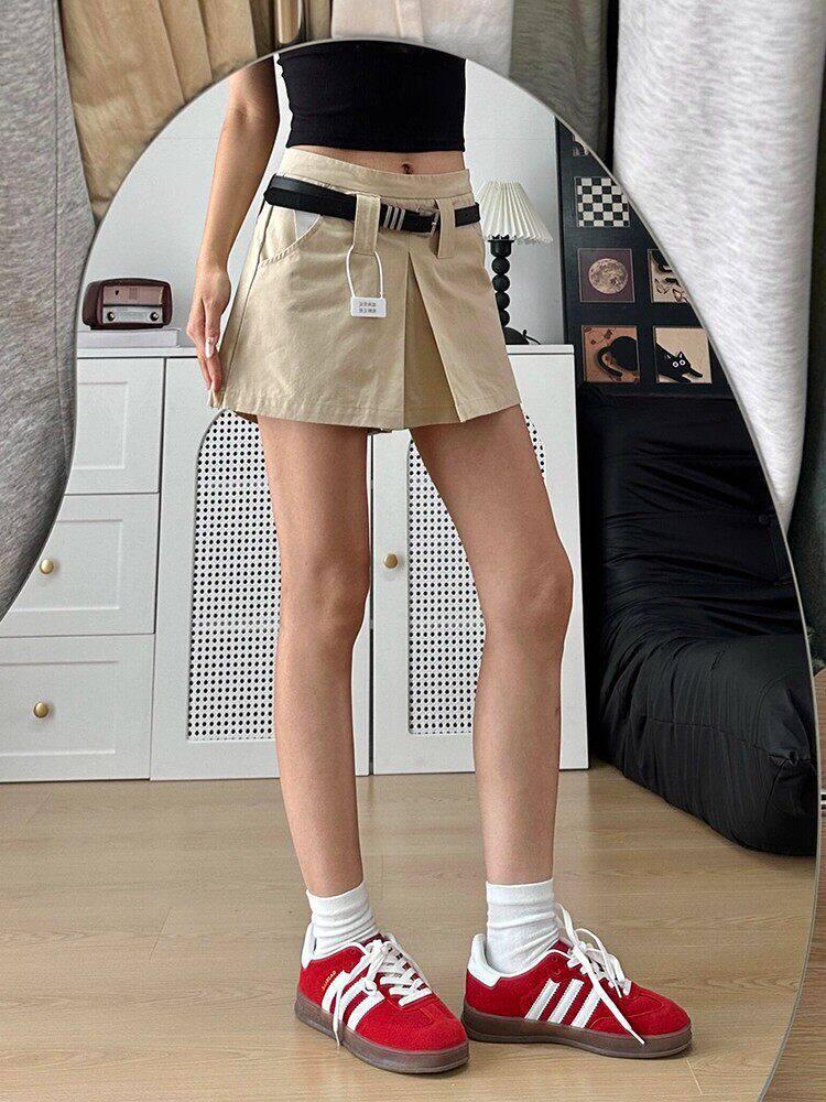 Korean Style Women s Black Cargo Mini Skirt: Spring-Summer Slimming A-Line with Anti-Exposure for a Versatile, Hot Girl Commute. Extra Small
Korean Style Women s Black Cargo Mini Skirt: Spring-Summer Slimming A-Line with Anti-Exposure for a Versatile, Hot Girl Commute. Extra Small