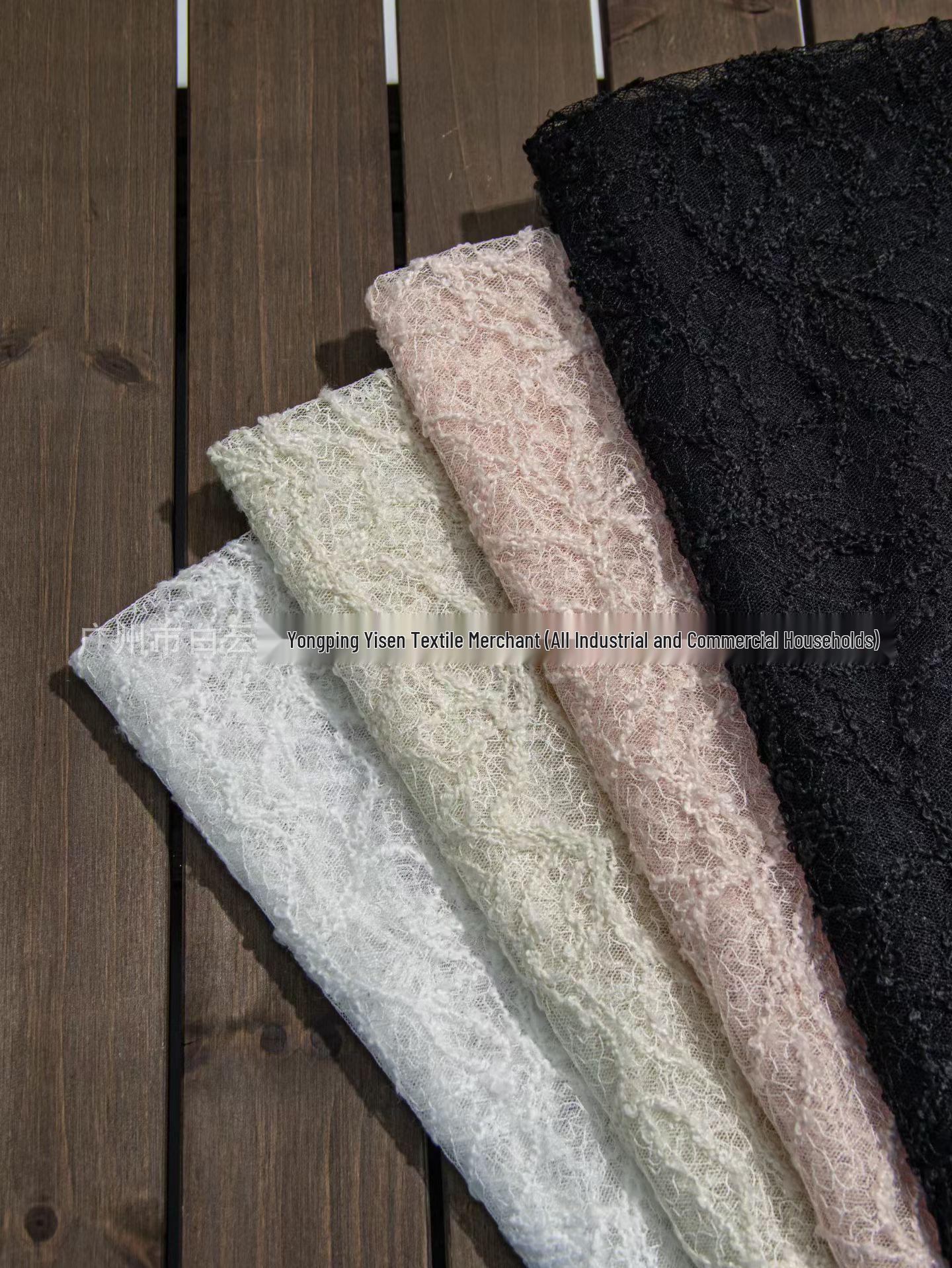 Trendy Mesh 3D Lace Floral Embroidery Fabric for Dresses and Hanfu білий
Trendy Mesh 3D Lace Floral Embroidery Fabric for Dresses and Hanfu білий