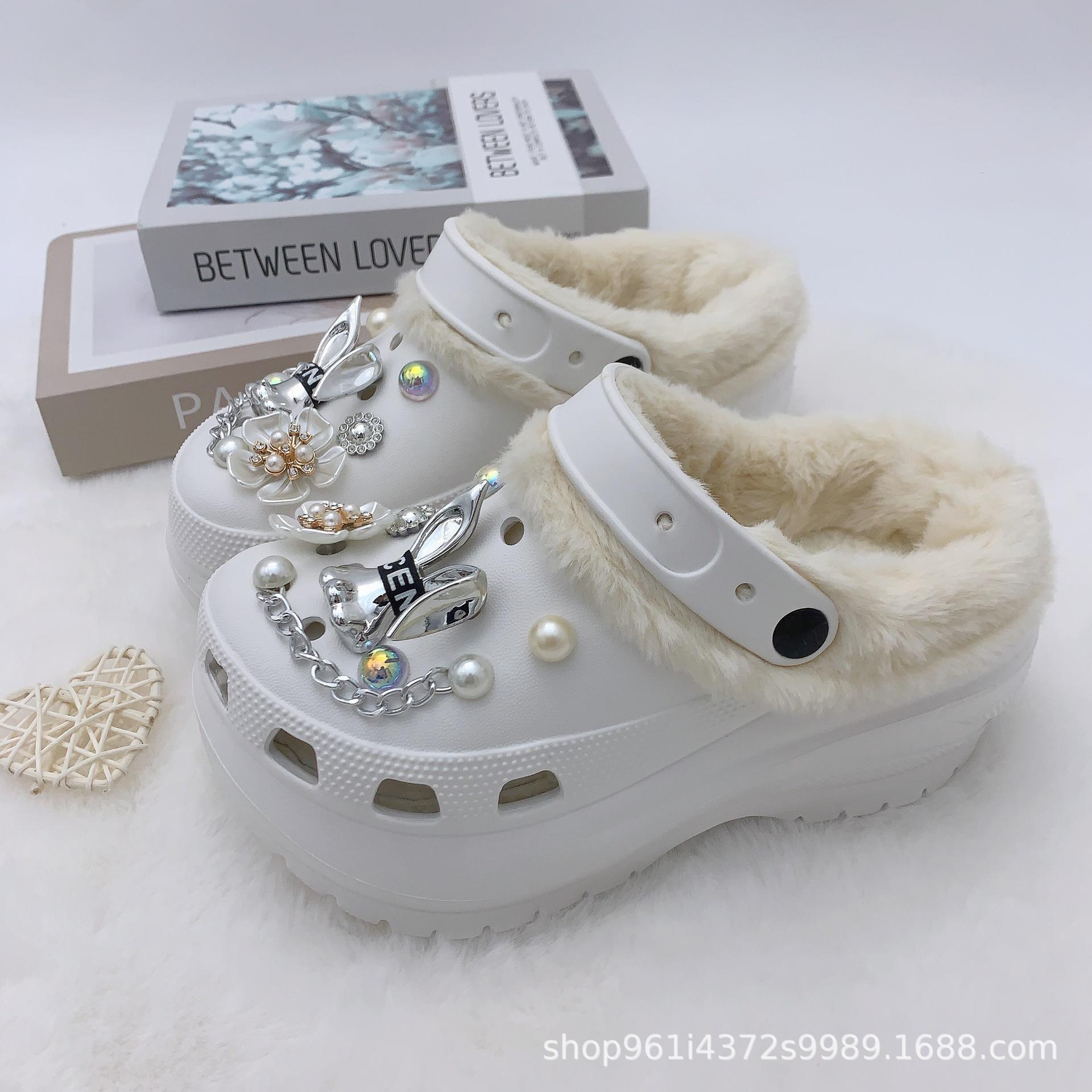 Hot Seller New Fur Insert Lining Shoe Inner Sole Fuzzy Warm Slippers Inner for Cold Weather Comfort Lining 40-41
Hot Seller New Fur Insert Lining Shoe Inner Sole Fuzzy Warm Slippers Inner for Cold Weather Comfort Lining 40-41