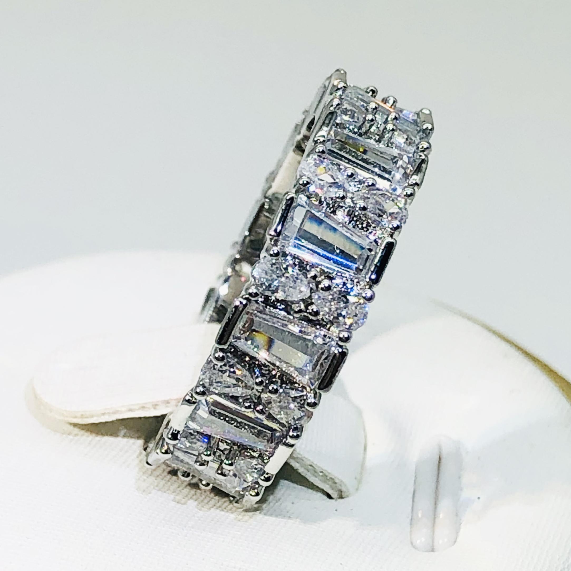 925 Silver High Quality Bar White Zircon Ring For Women Wedding Engagement Party Jewelry Gift 6 белый
925 Silver High Quality Bar White Zircon Ring For Women Wedding Engagement Party Jewelry Gift 6 белый