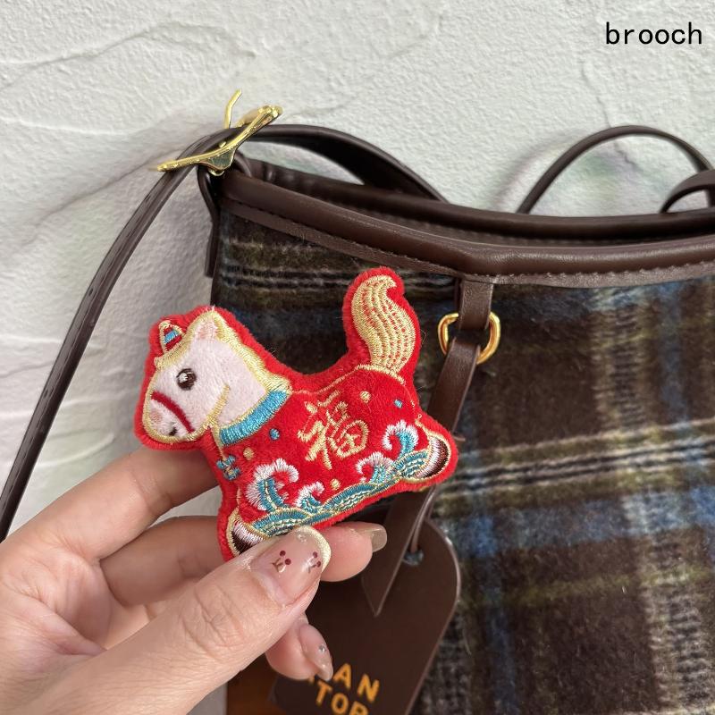 Cute Cartoon Plush Pony Pendant Keychain Kawaii Plush Horse Brooch Backpack Decoration Pendant Accessories Year Gift as the picture
Cute Cartoon Plush Pony Pendant Keychain Kawaii Plush Horse Brooch Backpack Decoration Pendant Accessories Year Gift as the picture