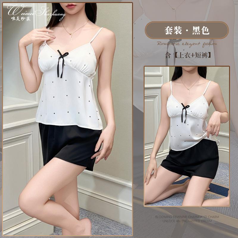 Beautiful yarn summer satin women s suit set with chest pad two-piece set polka dot suspender shorts M чёрный
Beautiful yarn summer satin women s suit set with chest pad two-piece set polka dot suspender shorts M чёрный