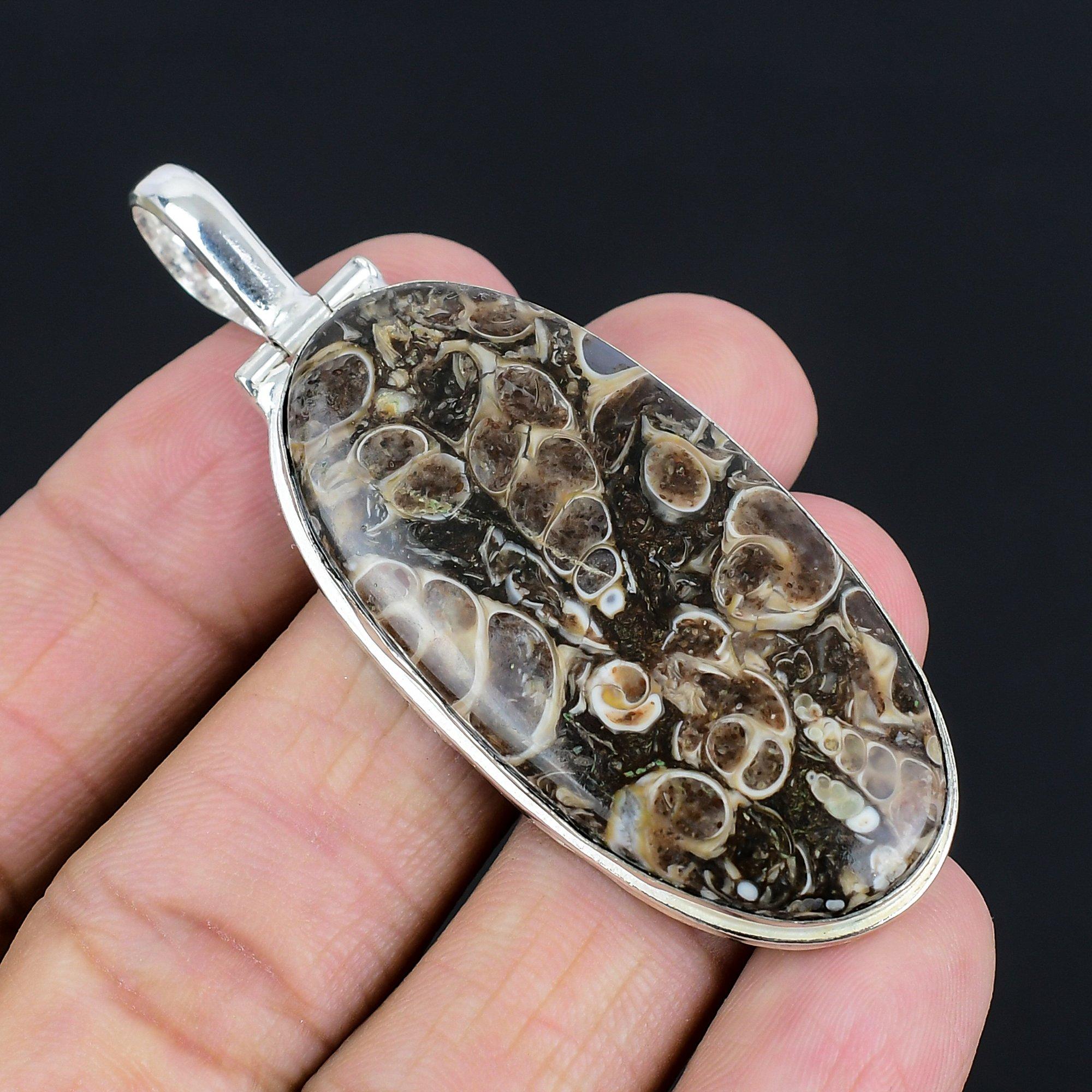 Подвеска из серебра 925 пробы с драгоценным камнем Turtilla Fossil, ручная работа, 2,76 дюйма коричневый
Подвеска из серебра 925 пробы с драгоценным камнем Turtilla Fossil, ручная работа, 2,76 дюйма коричневый