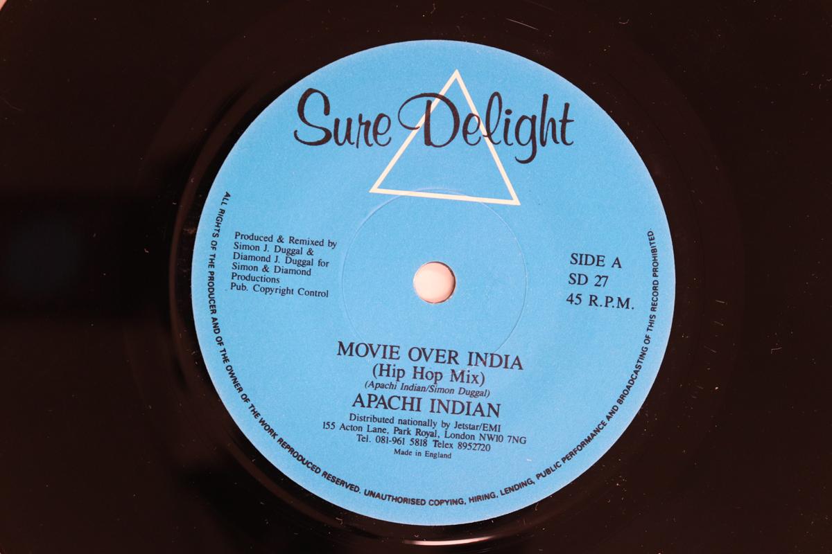 7inch Record APACHI INDIAN - Movie Over India (Hip Hop Mix) / ( SD27 SURE DELIGHT 1991 UK Rap & Hip-Hop/R&B Used
7inch Record APACHI INDIAN - Movie Over India (Hip Hop Mix) / ( SD27 SURE DELIGHT 1991 UK Rap & Hip-Hop/R&B Used