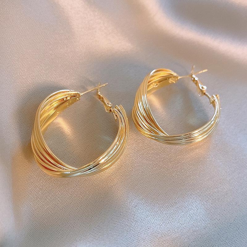 High-end Multilayer European & American Style Exaggerated Earrings for Women
High-end Multilayer European & American Style Exaggerated Earrings for Women