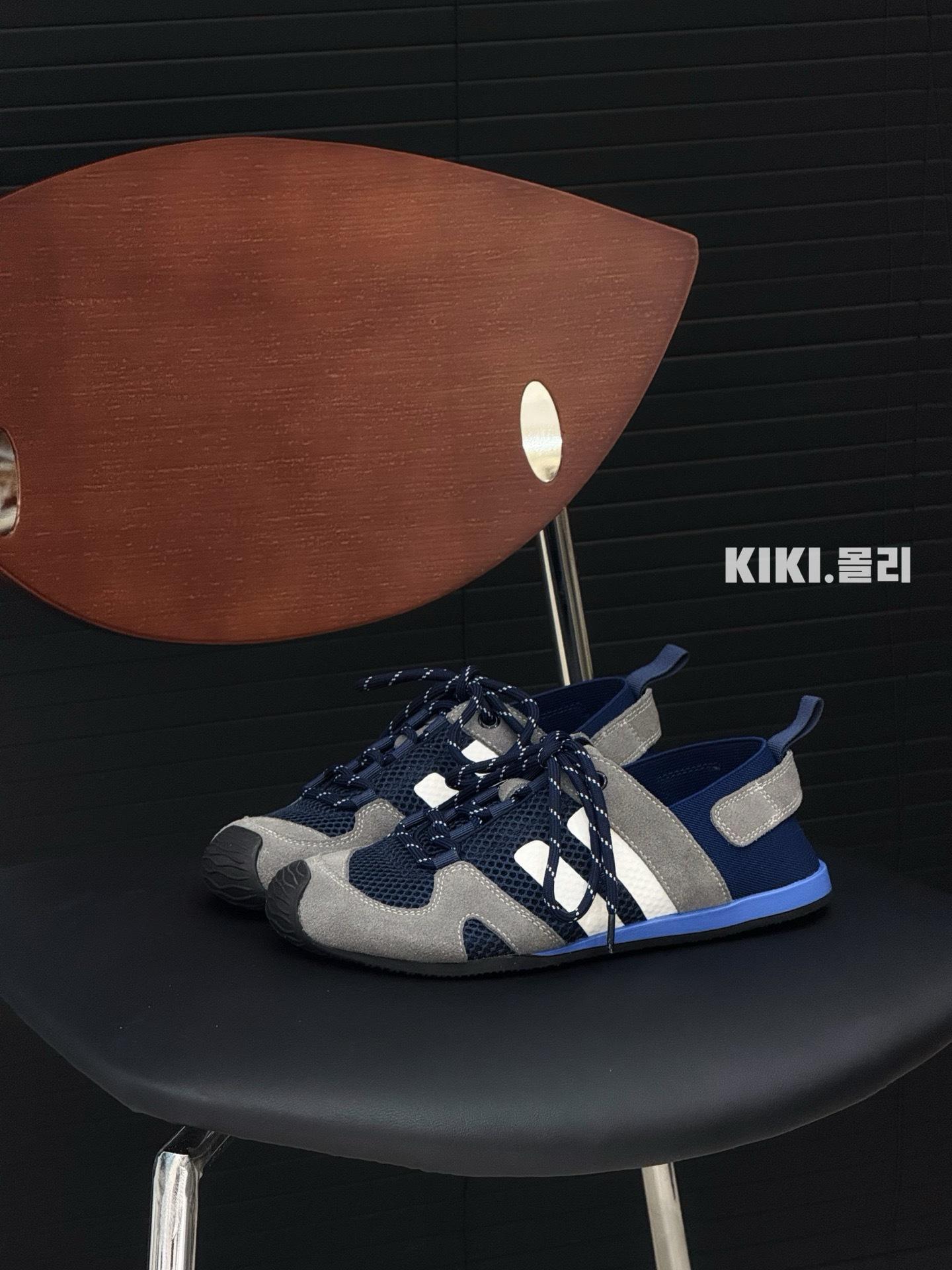 SGIRL TWTW premium sense retro contrasting color breathable river walking shoes lace-up casual 40 синій
SGIRL TWTW premium sense retro contrasting color breathable river walking shoes lace-up casual 40 синій