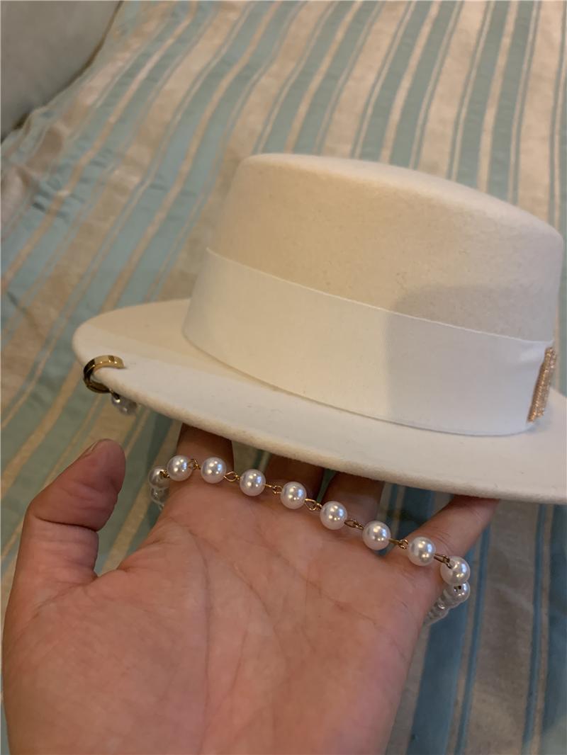 Winter Wool Letter Pearl Chain Lady Fedoras Cap Women Leisure Panamjazz Hat head size 57cm
Winter Wool Letter Pearl Chain Lady Fedoras Cap Women Leisure Panamjazz Hat head size 57cm