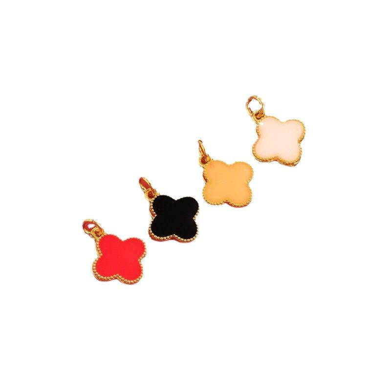 Elegant Four-Leaf Clover Pendant Necklace for Women - Delicate in White, Black, Red, Yellow.
Elegant Four-Leaf Clover Pendant Necklace for Women - Delicate in White, Black, Red, Yellow.