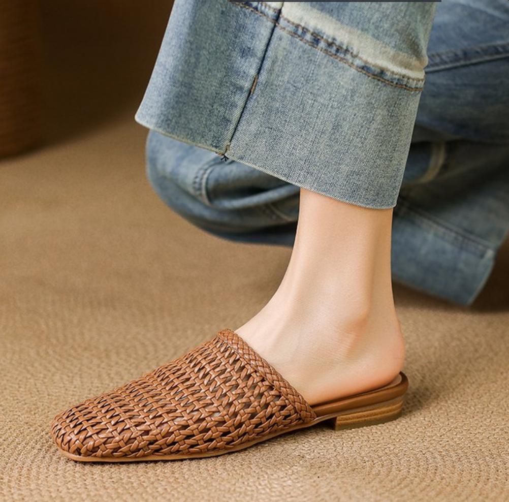 New Woman Weave Hollow-out Shoes Women s Mules Square Toes Slippers 2026 Summer Ladies Daily Casual Slip-On Flat Shoes 36 коричневий
New Woman Weave Hollow-out Shoes Women s Mules Square Toes Slippers 2026 Summer Ladies Daily Casual Slip-On Flat Shoes 36 коричневий