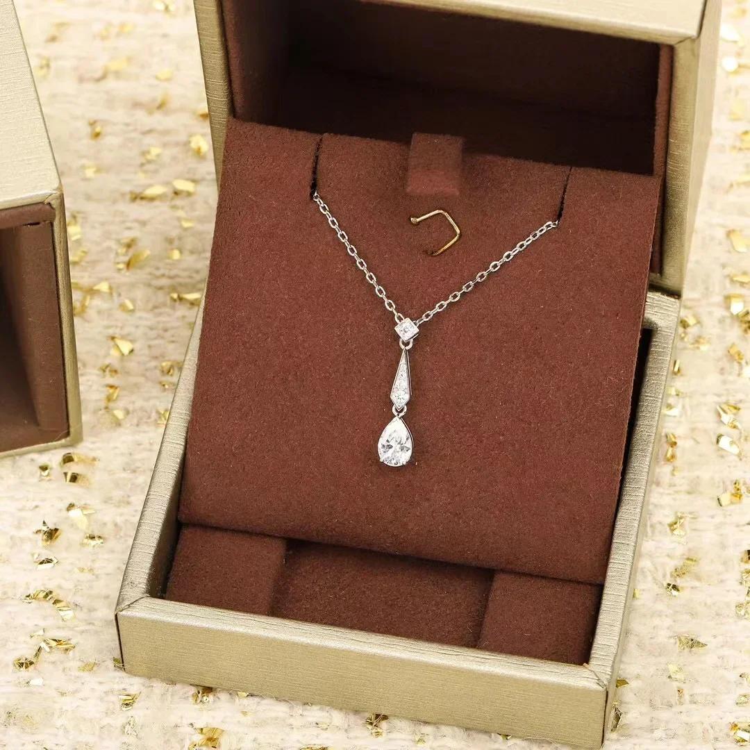 Musla Design Trend Classical Gifts Hot High Quality Zirconia Luxury Jewelry Necklaces For Women Geometric Water Design Charms
Musla Design Trend Classical Gifts Hot High Quality Zirconia Luxury Jewelry Necklaces For Women Geometric Water Design Charms