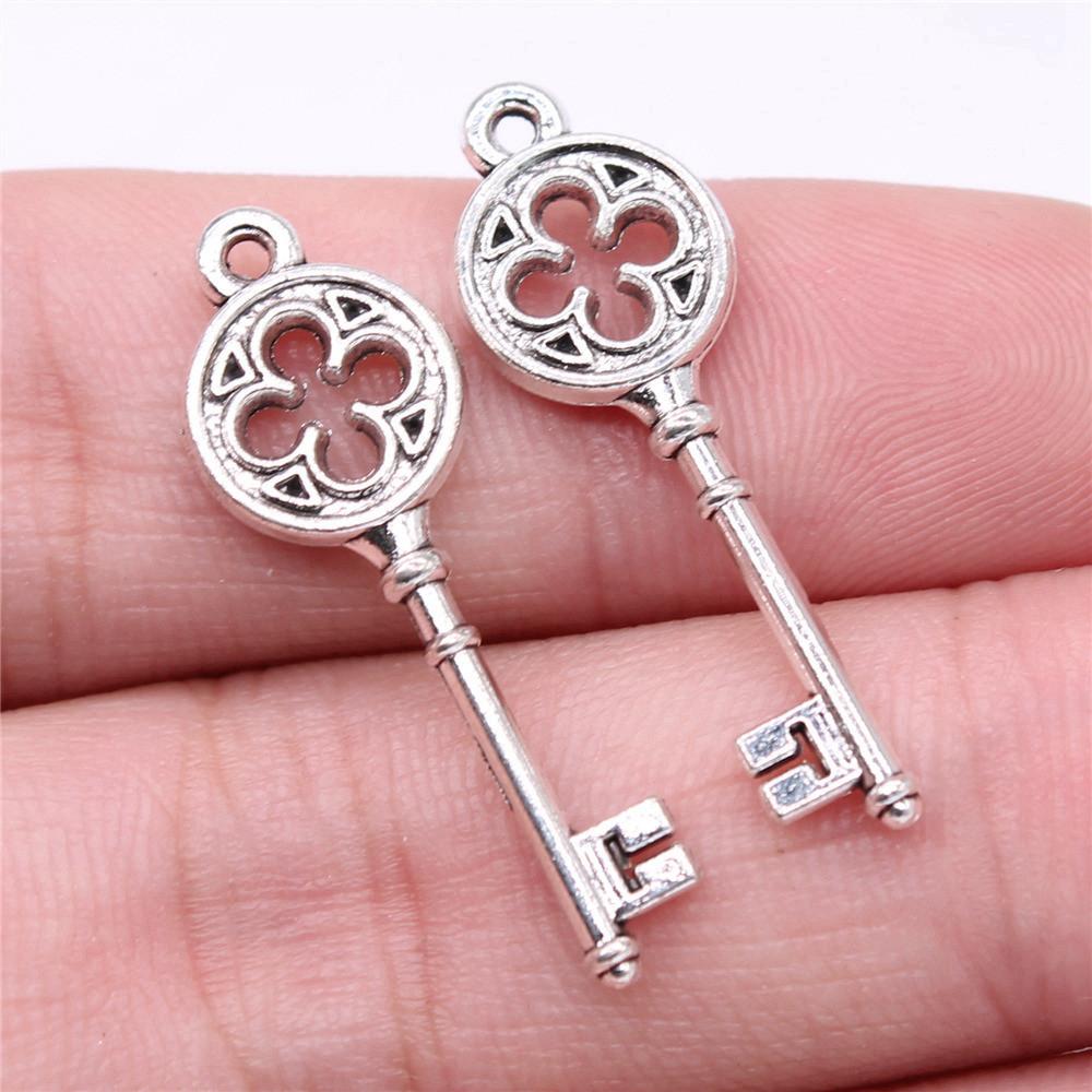 Подвески в виде ключей и замков, детские украшения, массивные забавные художественные принадлежности A49-10pcs-31x10mm
Подвески в виде ключей и замков, детские украшения, массивные забавные художественные принадлежности A49-10pcs-31x10mm