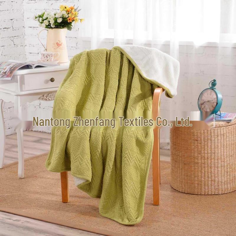 GPPNKC Lamb Wool Knit Blanket
GPPNKC Lamb Wool Knit Blanket