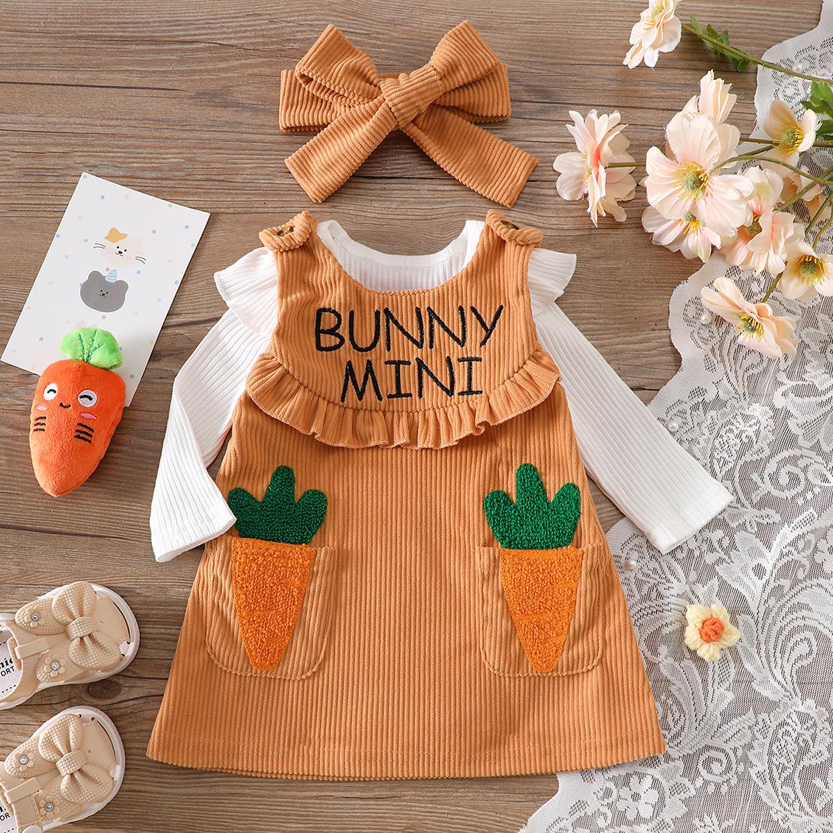 Baby Girl Carrot Embroidery Bodysuit & Overalls Set 0-3 Months
Baby Girl Carrot Embroidery Bodysuit & Overalls Set 0-3 Months