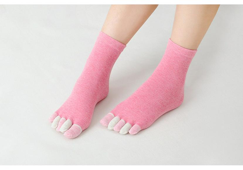 Colorful Ladies Cotton Five-Finger Dot Socks - Suitable for All Seasons. One Size
Colorful Ladies Cotton Five-Finger Dot Socks - Suitable for All Seasons. One Size