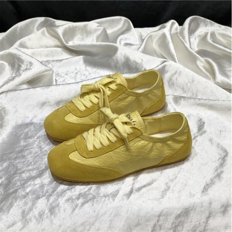 Ретро атласные розовые туфли Dexun 2025 весна новые универсальные балетки на мягкой подошве женские повседневные туфли на плоской подошве 40 жёлтый
Ретро атласные розовые туфли Dexun 2025 весна новые универсальные балетки на мягкой подошве женские повседневные туфли на плоской подошве 40 жёлтый