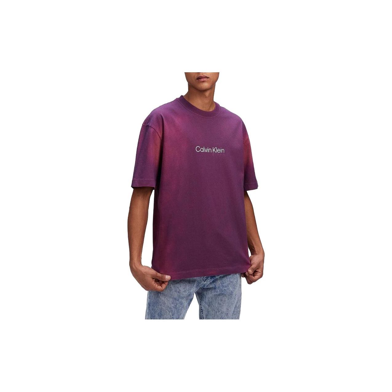 Calvin Klein Loose Fit Crew Neck Logo Letter Print Short Sleeve T-Shirt Men tops Purple 40LM213 L
Calvin Klein Loose Fit Crew Neck Logo Letter Print Short Sleeve T-Shirt Men tops Purple 40LM213 L